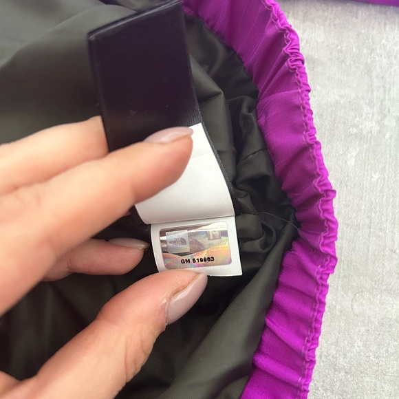 🌈SALE🌈 THE NORTH FACE Lightweight Purple Jacket - Picture 11 of 12